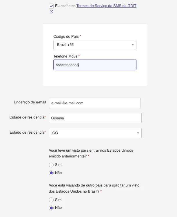 Segunda parte do formulário de dados do solicitante, com código do país, telefone, e-mail, cidade e estado de residência e as perguntas sobre visto anterior