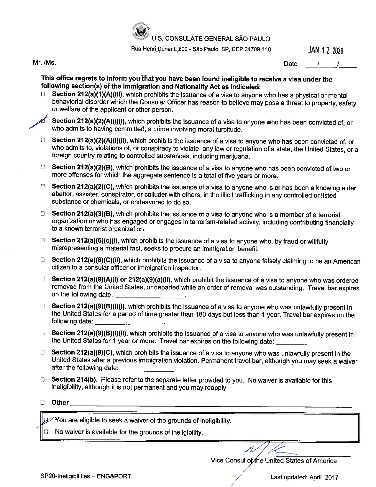 Carta real de inelegibilidade do Consulado dos EUA em São Paulo listando os incisos da seção 212(a), com o motivo de crime de torpeza moral marcado e o campo indicando elegibilidade para pedido de waiver
