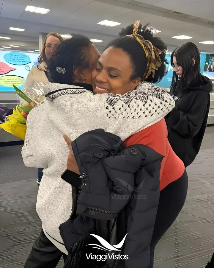 Reencontro de família nos Estados Unidos após a aprovação do visto americano