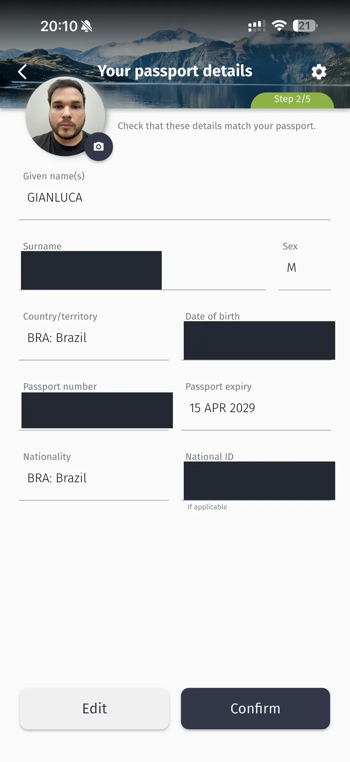 Tela do app NZeTA para conferir os dados do passaporte
